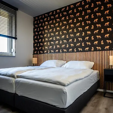 Hangar 19 Superior Mit Balkon Und Seeblick H7w3 *